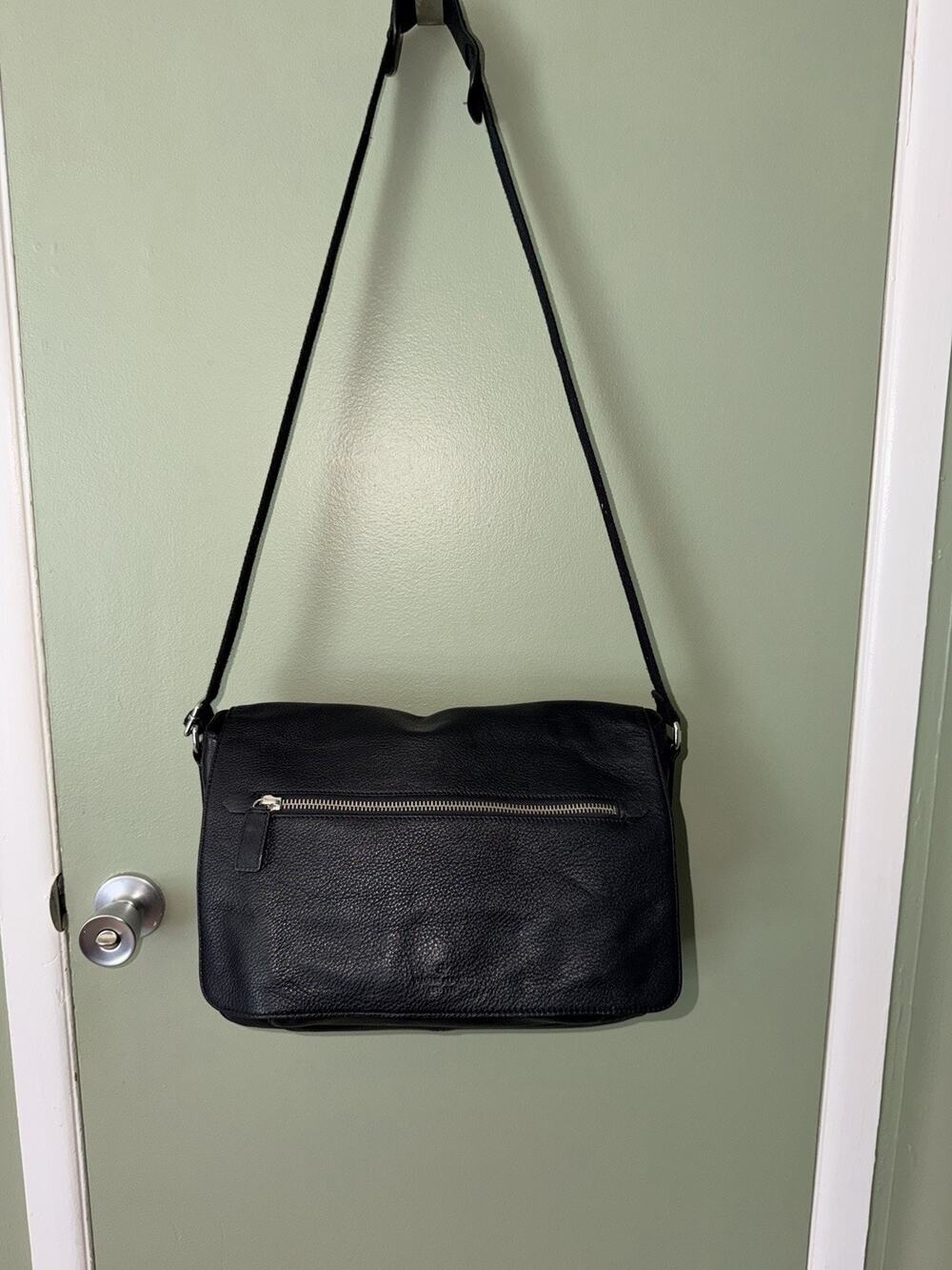 Banana Republic Grayson Soft Black Pebble Leather Messenger Bag Murse